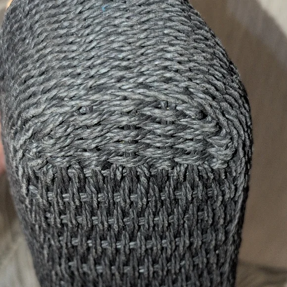 Brighton Black and Tan Woven Handbag With Hang Tag - Picture 11 of 12